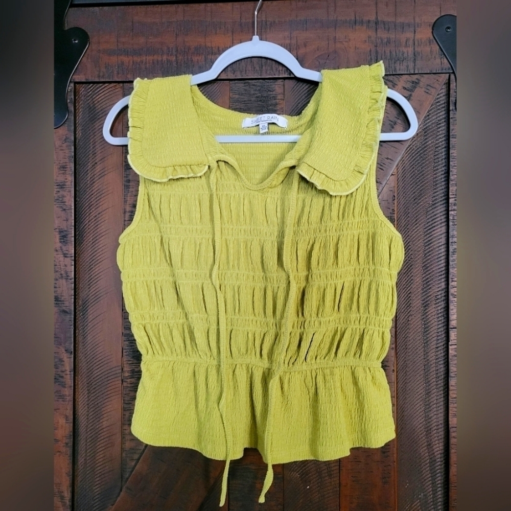 Sweet Rain sleeveless smocked waist  Top XS NWOT